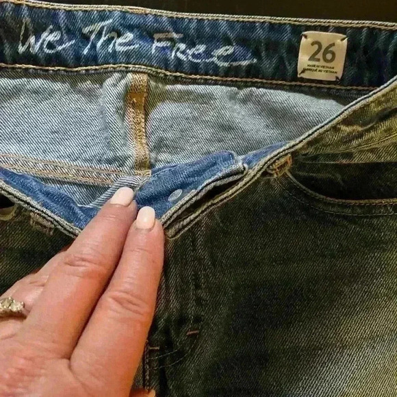 Free People Women’s denim mini skirt fringe raw hem size 26 - Picture 4 of 9